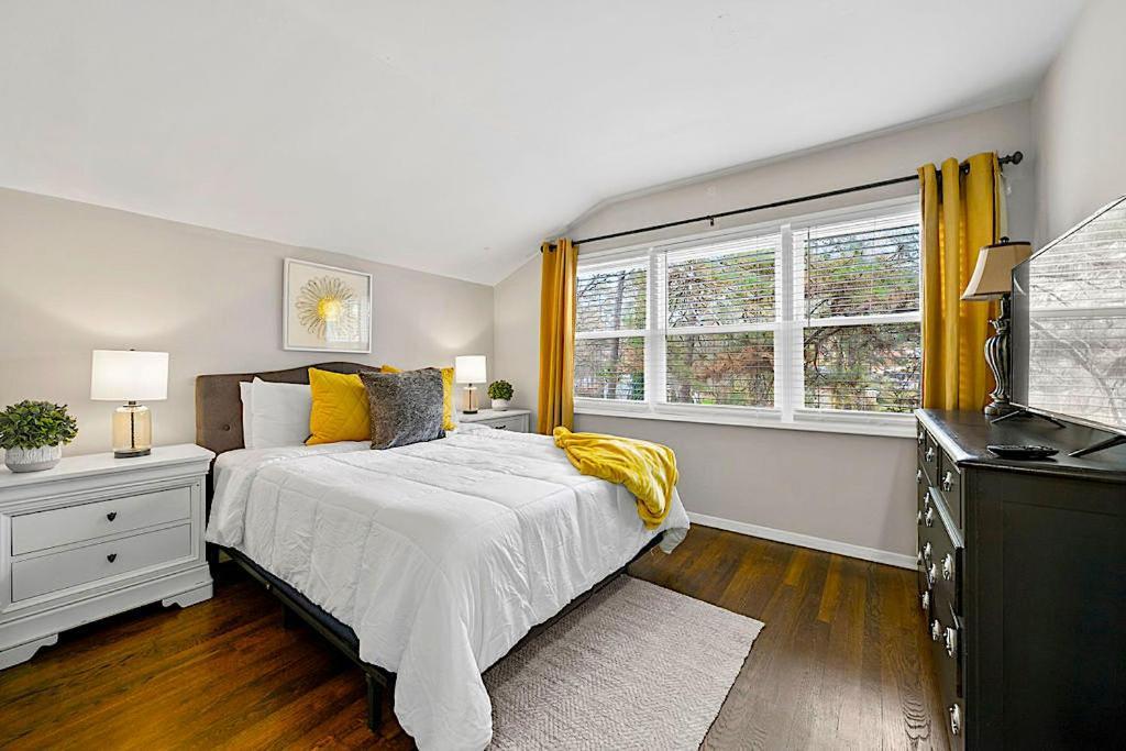 Goodkarma Rentals Refreshed Smyrna Home Near Battery Atl Half Mile To Interstate 亚特兰大 外观 照片